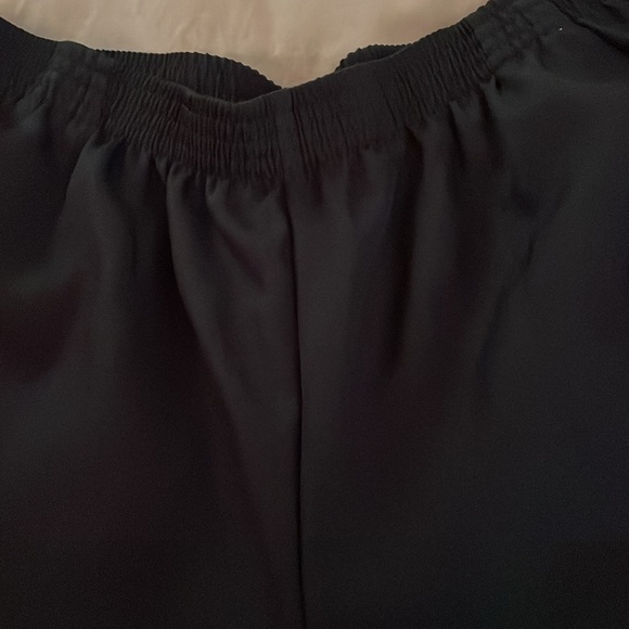 NWT black elastic waist pullon pants with front side pockets - Picture 2 of 5